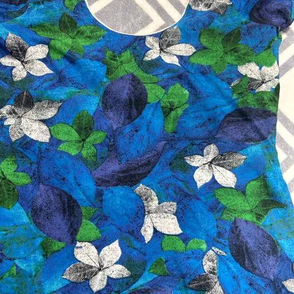 Beautiful Indian Pakistani shalwar kameez - Picture 4 of 4